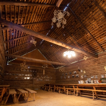 Margionių klojimo teatras